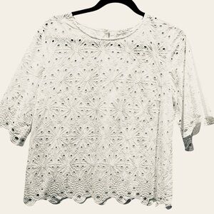 Studio West Cotton Eyelet White Top Size M